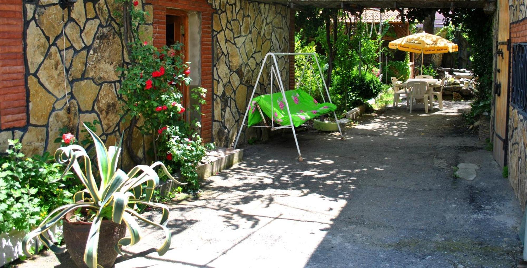 Tamar Guest House Gori Luaran gambar