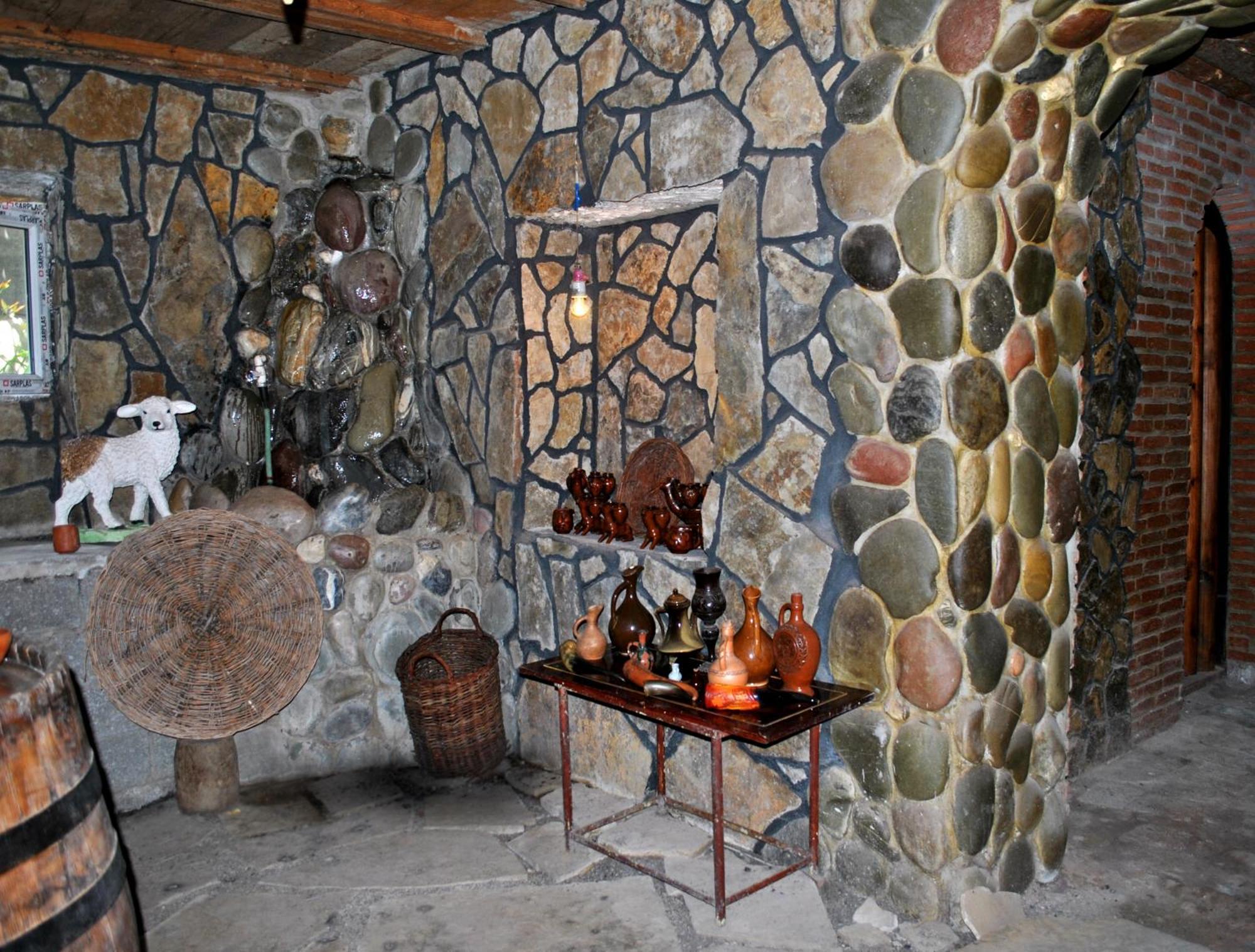 Tamar Guest House Gori Luaran gambar